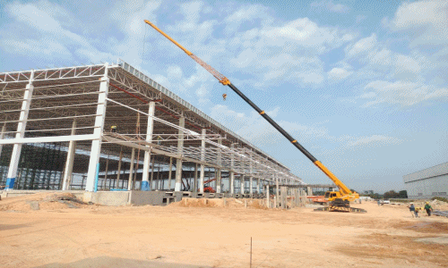 ผลงานรถเครนของเรา  สถานที่ งานโครงการ CP Distribution Center ลำพูน