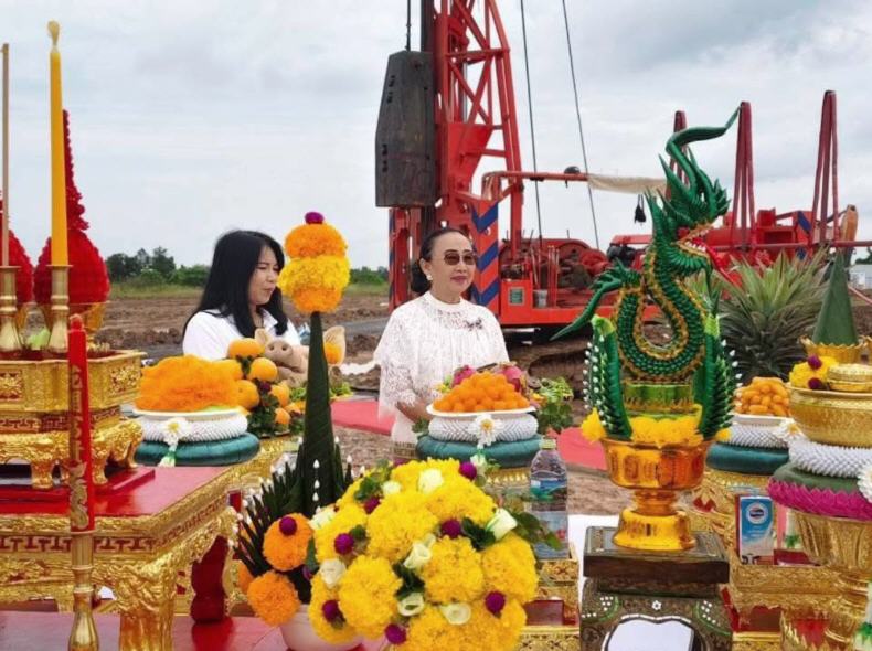 CP ALL จัดพิธีบวงสรวง-ตอกเข็มฤกษ์ก่อสร้างศูนย์กระจายสินค้า RDC & CDC นิคมอุดรฯ