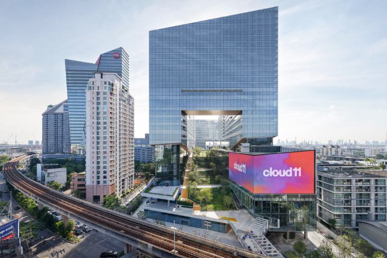 ตระกูล ‘เจียรวนนท์’ เปิดโลกใหม่นิวเจน Cloud 11 ไม่ธรรมดา